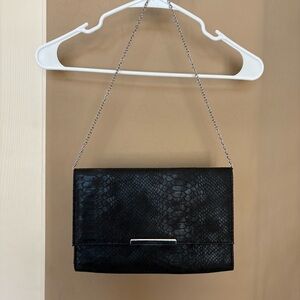 Jessica McClintock Large Envelope Clutch w/Silver Chain Strap Black Reptile EUC